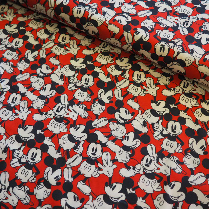 Classic Mickey Mouse auf rotem Baumwollstoff DISNEY LIZENSIERT - feine Baumwolle